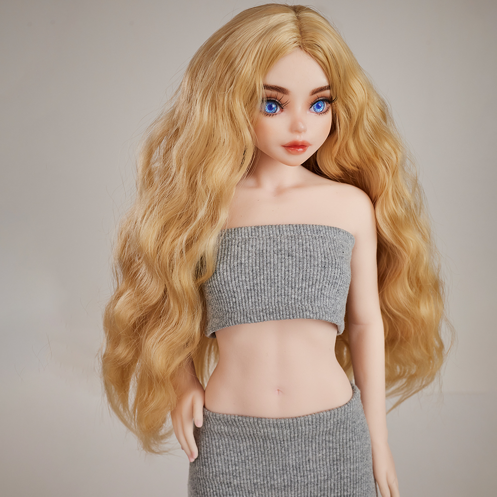 Blonde-wavy-long-hair
